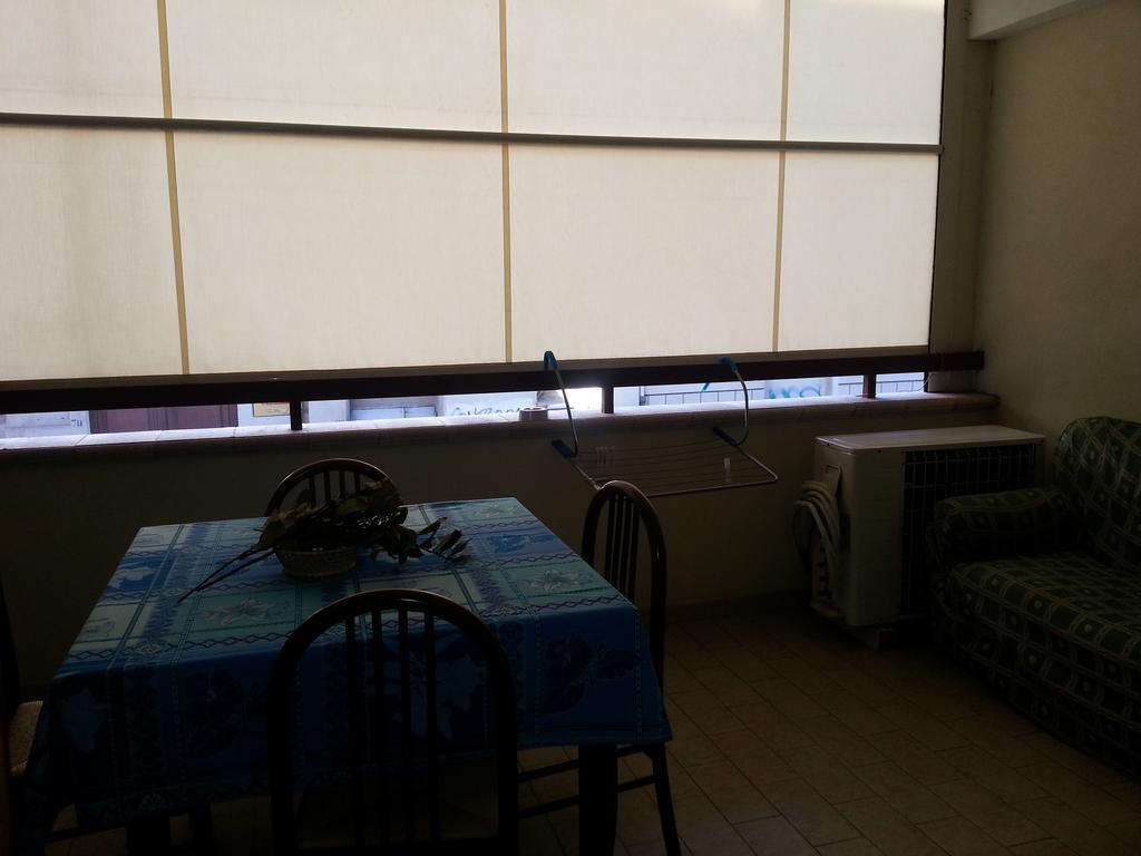 Reggio Central House Low Cost Per 4 Reggio Calabria Exterior foto