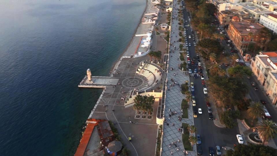 Reggio Central House Low Cost Per 4 Reggio Calabria Exterior foto