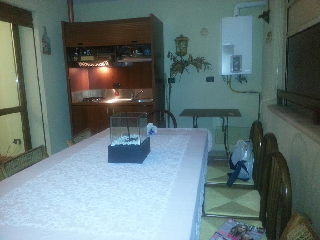 Reggio Central House Low Cost Per 4 Reggio Calabria Exterior foto